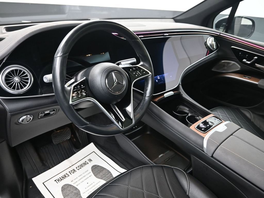 Used 2023 Mercedes-Benz EQS 580 4MATIC SUV image 14