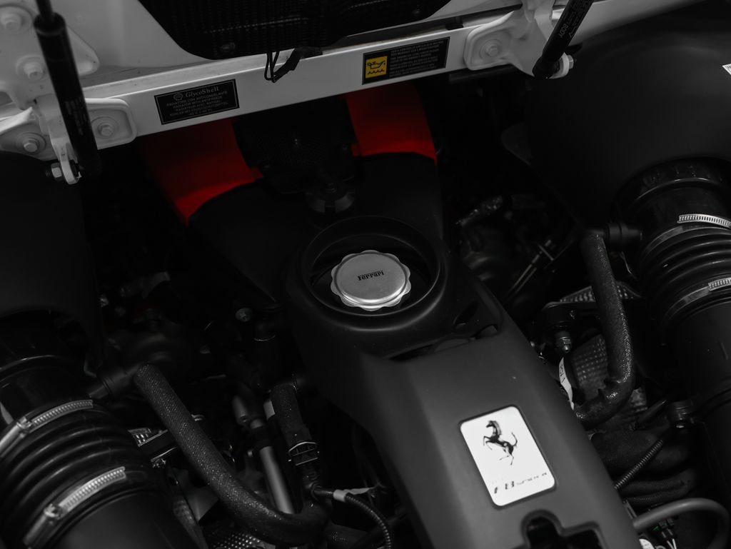 Certified 2022 Ferrari F8 Tributo RWD image 39