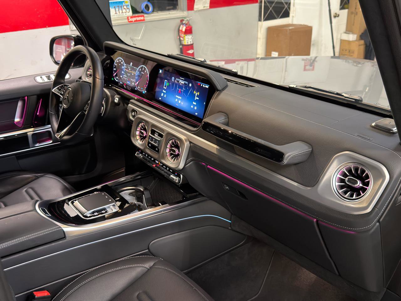 Used 2025 Mercedes-Benz G 550 image 12