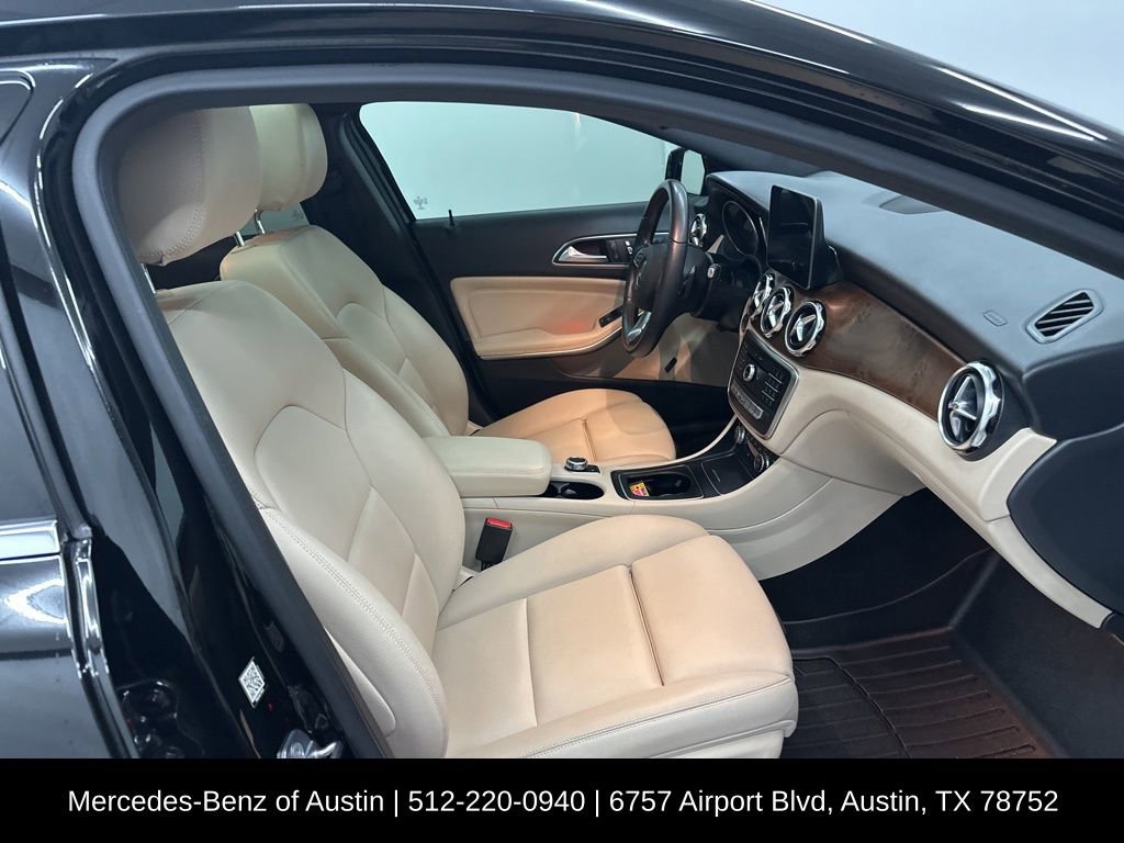 Certified 2020 Mercedes-Benz GLA 250 image 29