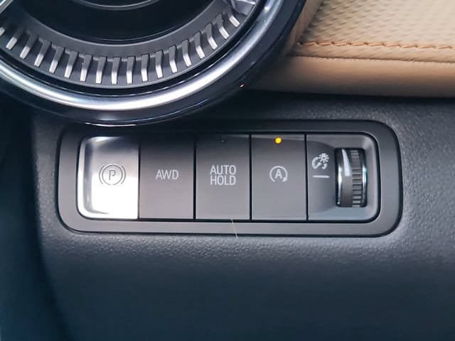 New 2026 Chevrolet Equinox ACTIV w/ Convenience Package III AWD/4WD image 18