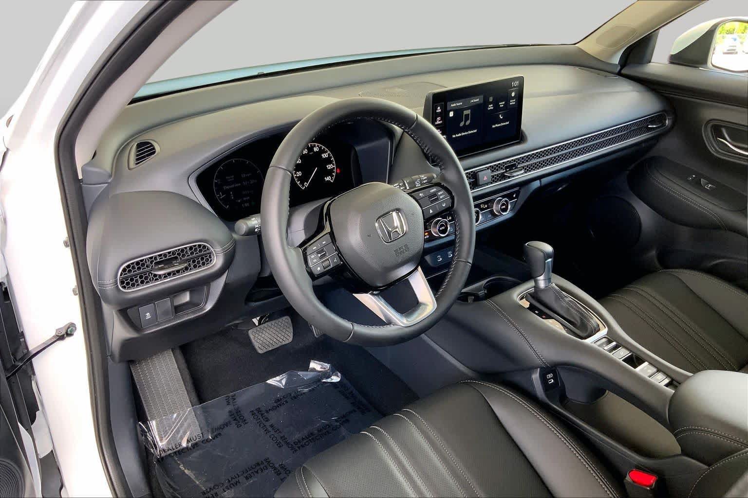 Used 2027 Honda HR-V EX-L image 18