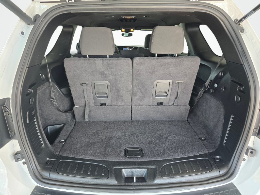 Used 2025 Dodge Durango GT AWD/4WD image 16