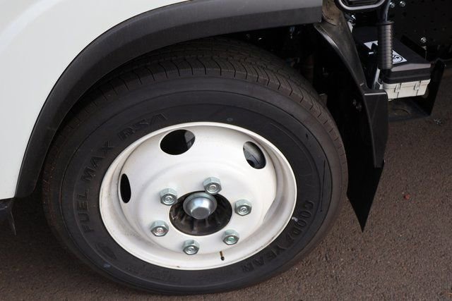 New 2025 Chevrolet Low Cab Forward image 9