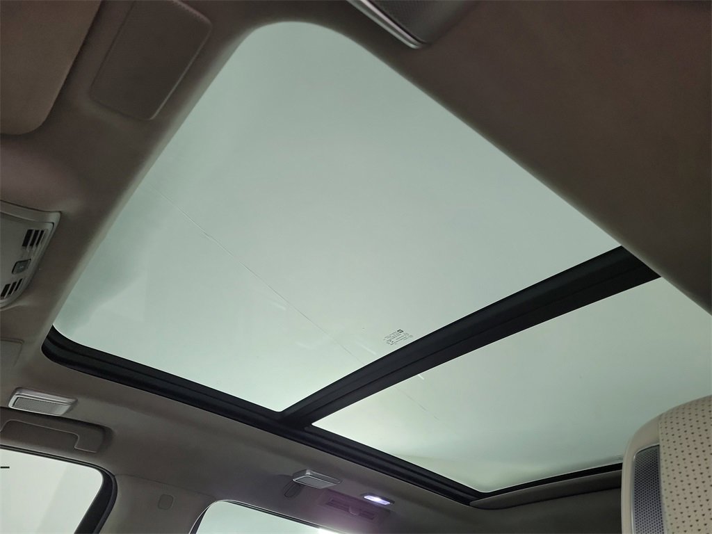 Used 2021 Cadillac Escalade Sport Platinum w/ Heavy-Duty Trailer Package image 18