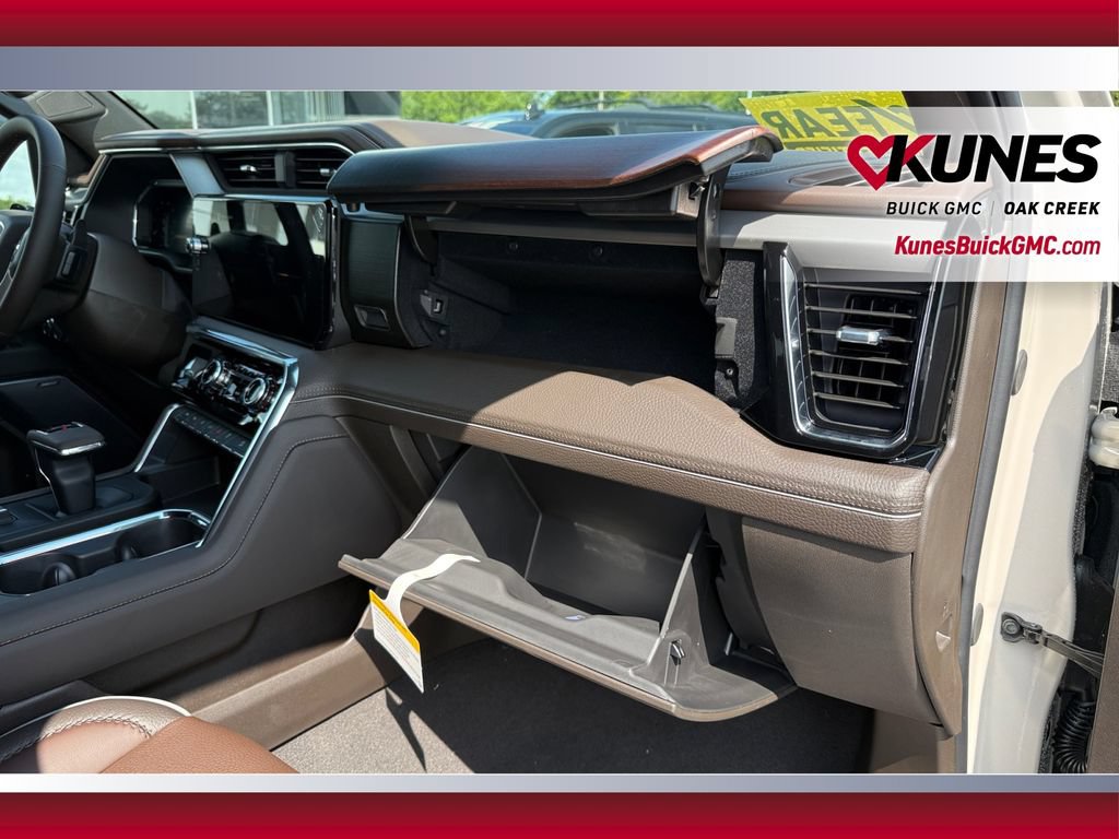 New 2026 GMC Sierra 1500 Denali w/ Denali Reserve Package AWD/4WD image 39