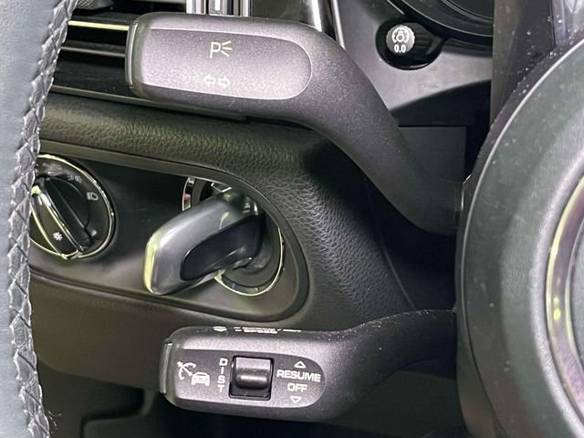 Certified 2023 Porsche Macan Turbo image 39