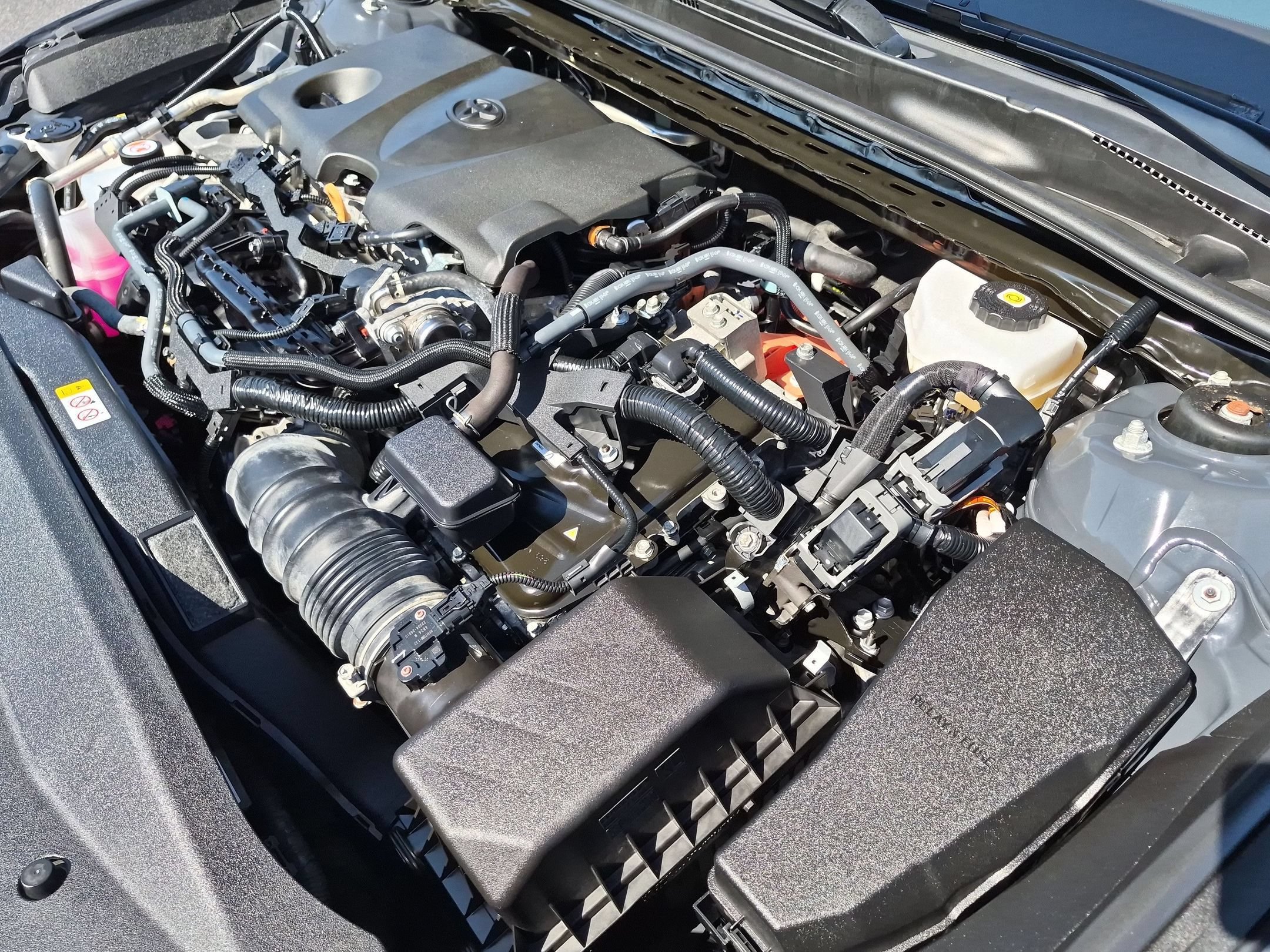 Used 2025 Toyota Camry SE FWD image 38