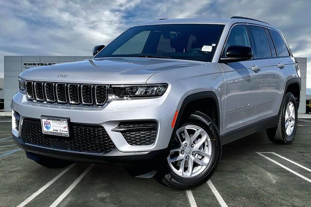 New 2026 Jeep Grand Cherokee Laredo