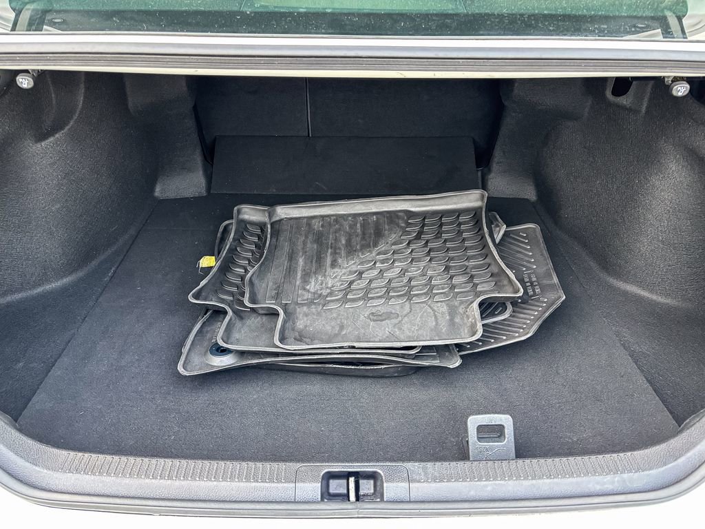 Used 2022 Toyota Camry SE image 43