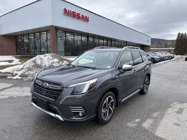 Used 2024 Subaru Forester Touring image 2