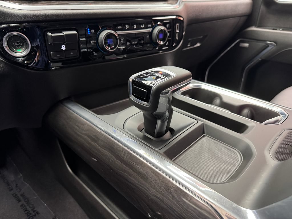 Used 2024 Chevrolet Silverado 1500 LTZ w/ LTZ Convenience Package II AWD/4WD image 18