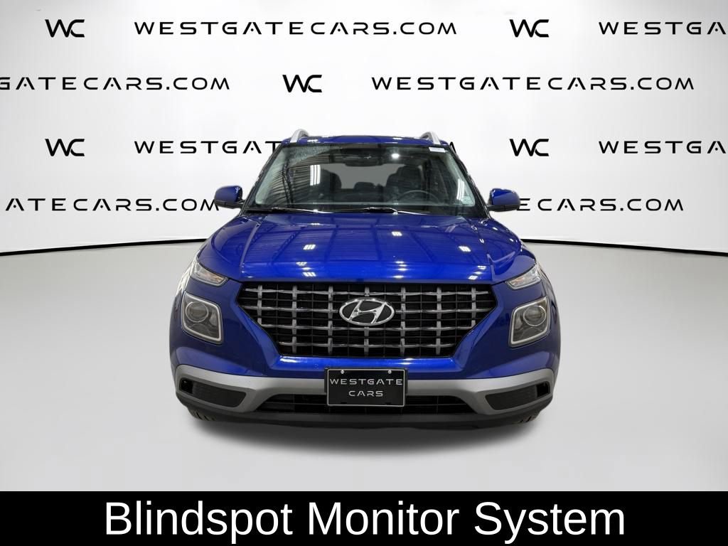 Used 2023 Hyundai Venue SEL image 4