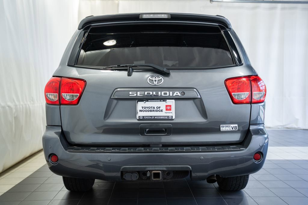 Used 2017 Toyota Sequoia SR5 w/ Premium Package AWD/4WD image 5