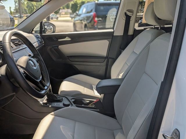 Used 2021 Volkswagen Tiguan SE AWD/4WD image 14