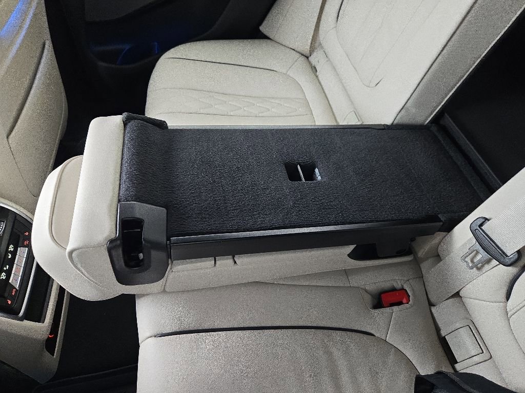 Used 2024 BMW X5 M60i AWD/4WD image 56