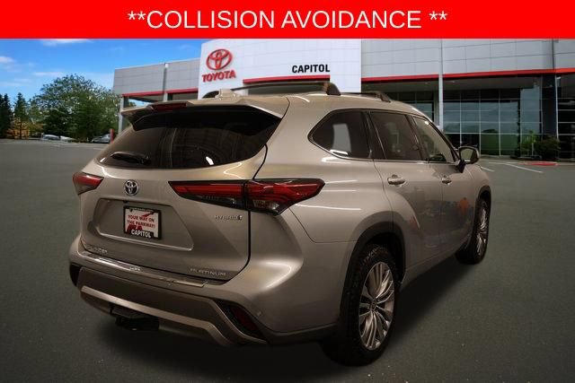 Used 2023 Toyota Highlander Platinum AWD/4WD image 4