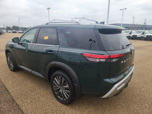 Certified 2024 Nissan Pathfinder SL w/ SL Premium Package image 11