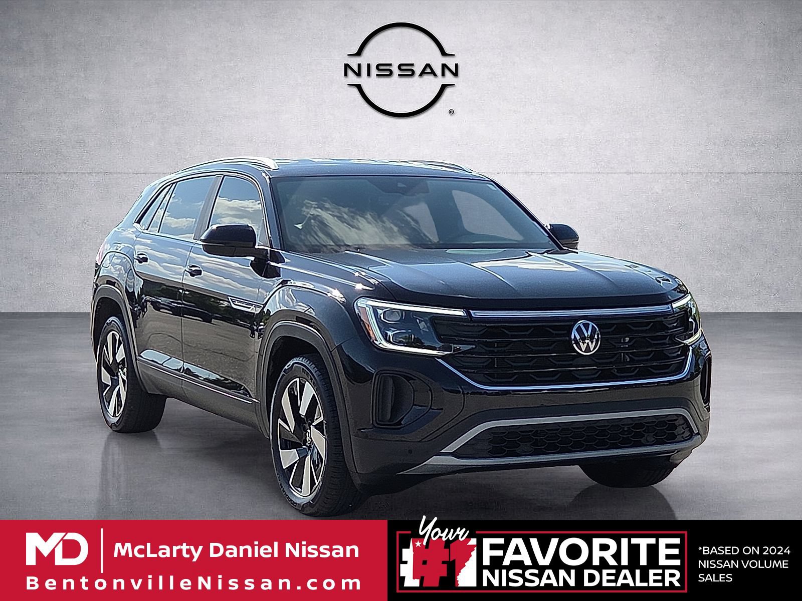 Used 2024 Volkswagen Atlas Cross Sport SE AWD/4WD image 1