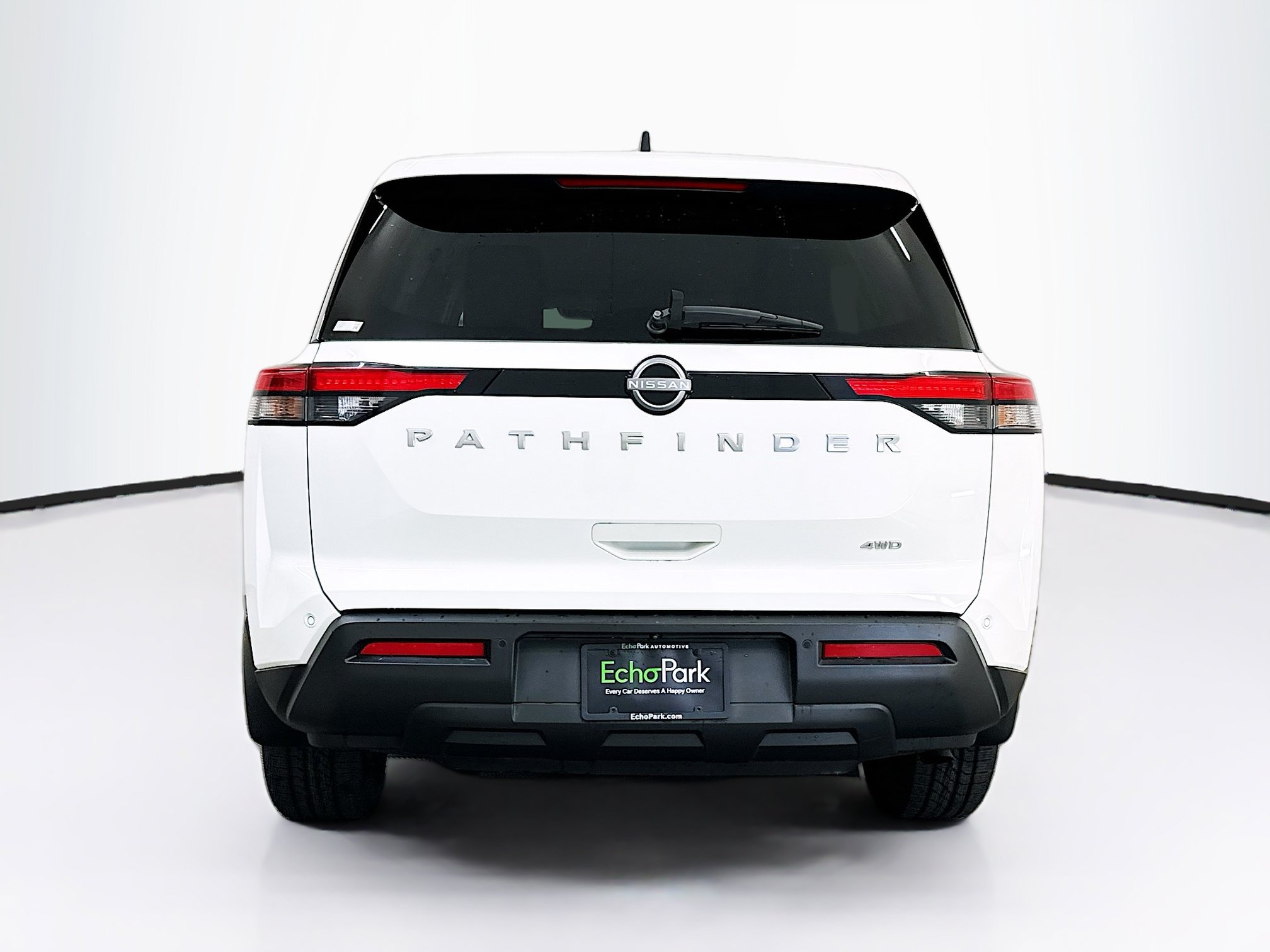 Used 2023 Nissan Pathfinder S AWD/4WD image 7