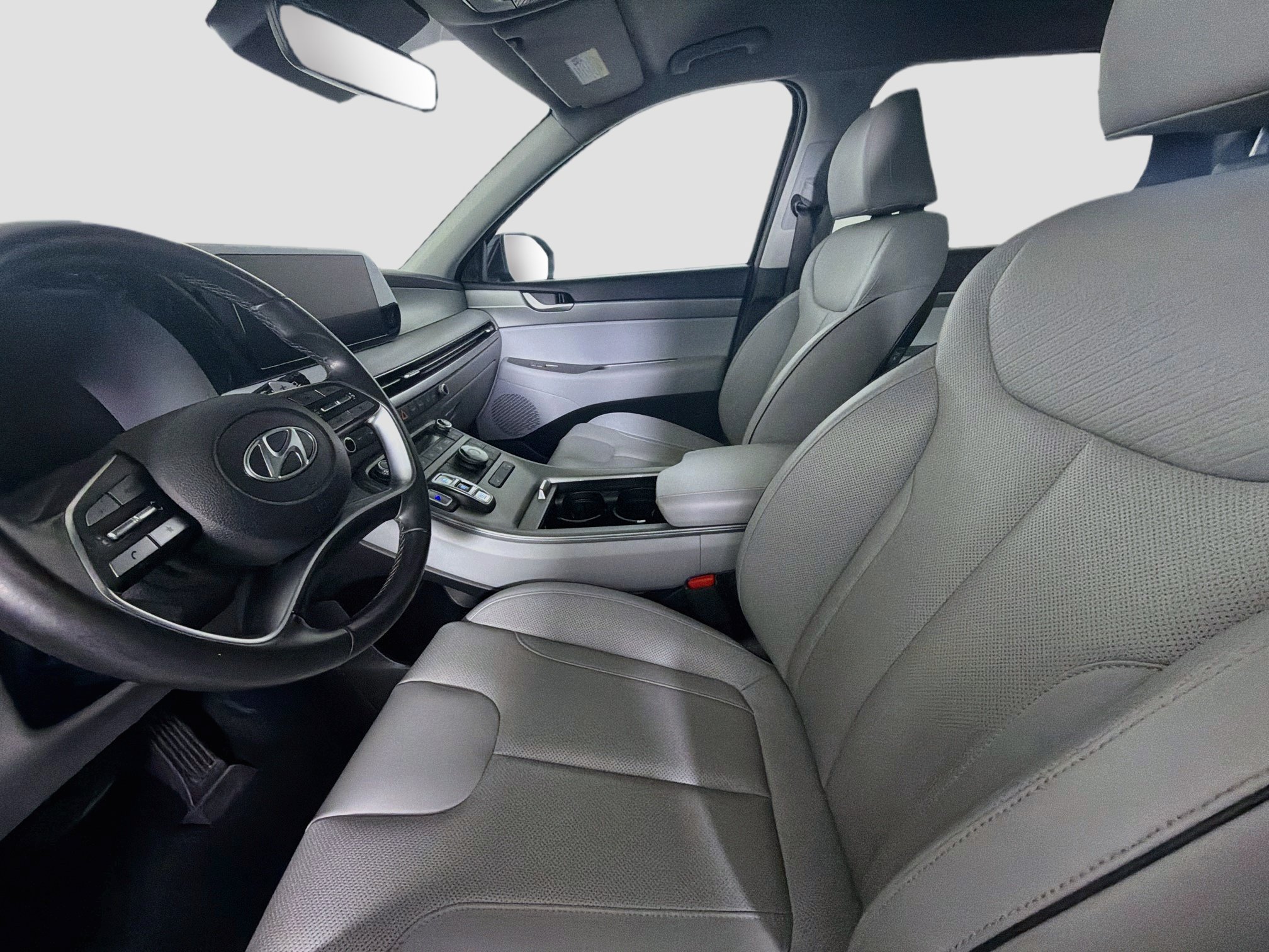 Used 2025 Hyundai Palisade SEL FWD image 13