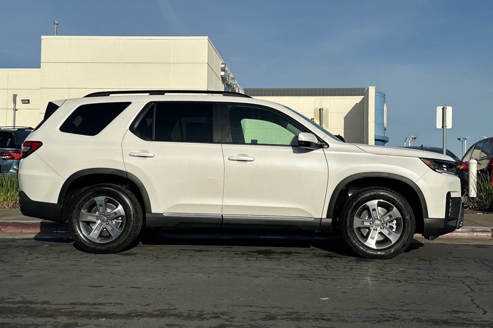 New 2026 Honda Pilot EX-L image 2