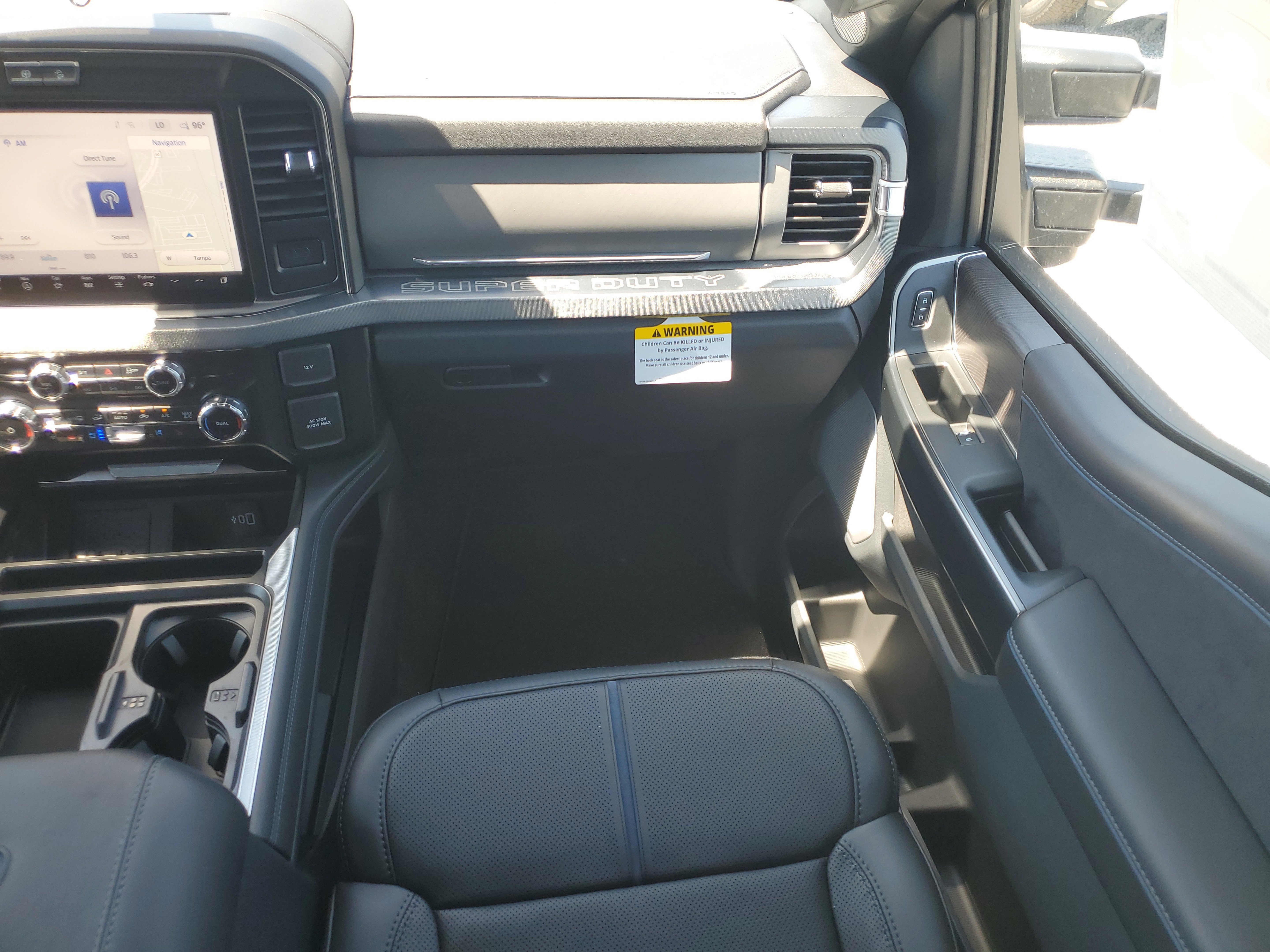 New 2025 Ford F350 Platinum w/ FX4 Off-Road Package image 12