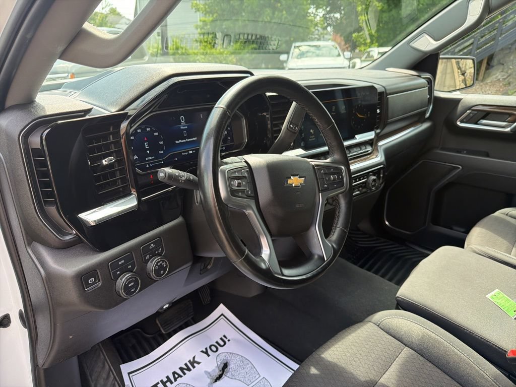 Used 2023 Chevrolet Silverado 1500 LT AWD/4WD image 14