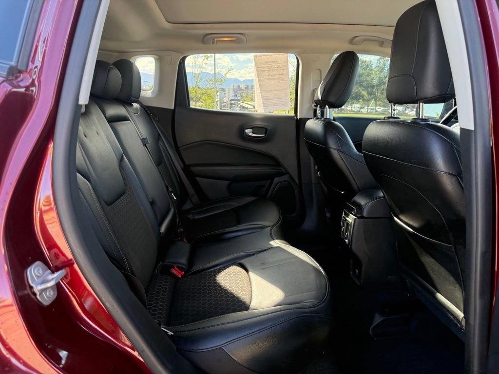 Used 2020 Jeep Compass Latitude AWD/4WD image 27
