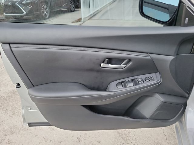 Used 2023 Nissan Sentra SV image 12