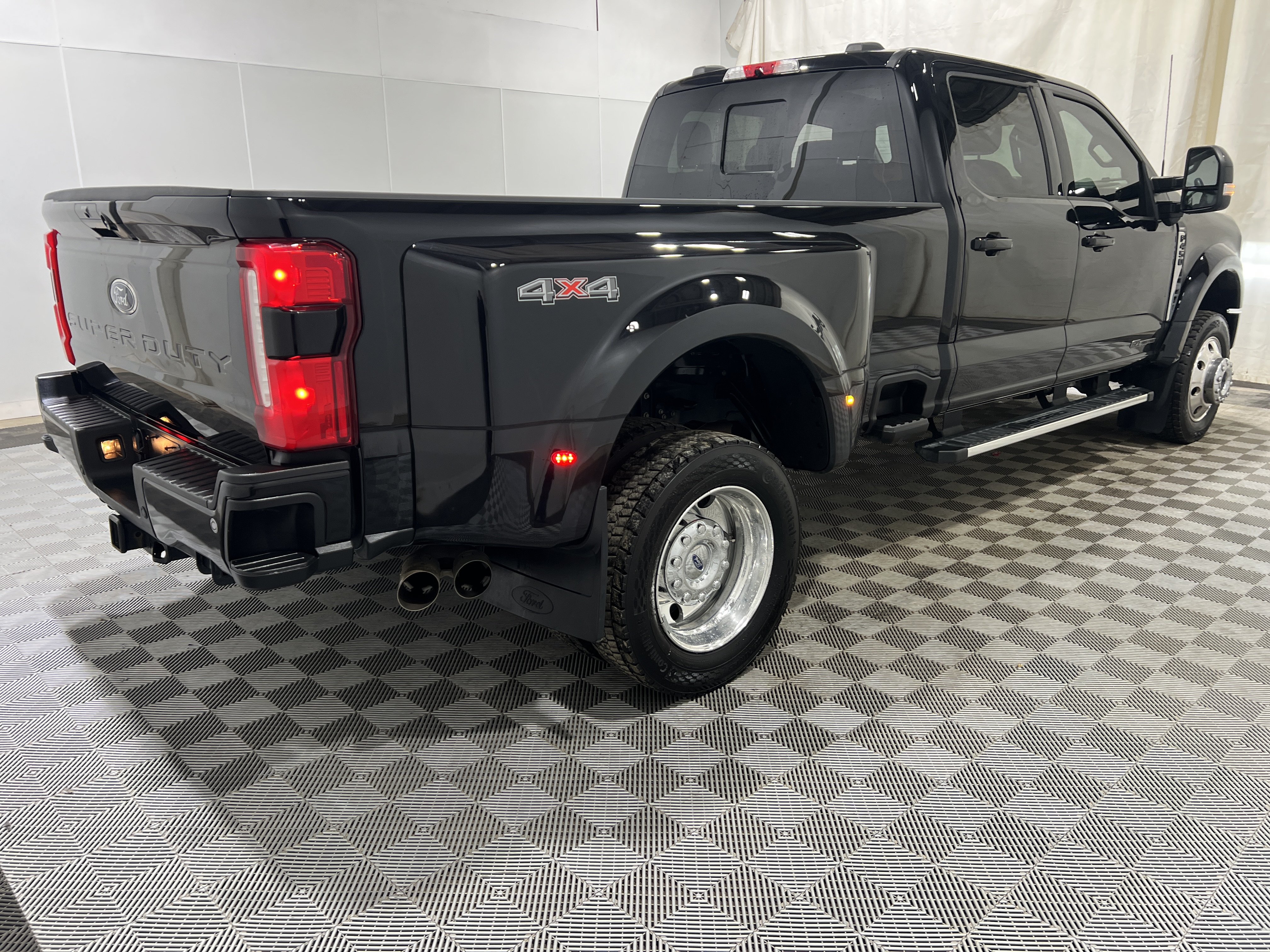 Used 2026 Ford F450 Lariat w/ Camper Package AWD/4WD image 3
