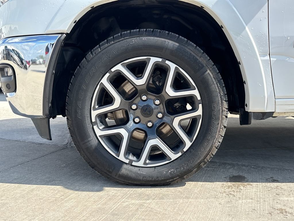Used 2025 RAM 1500 Laramie image 28
