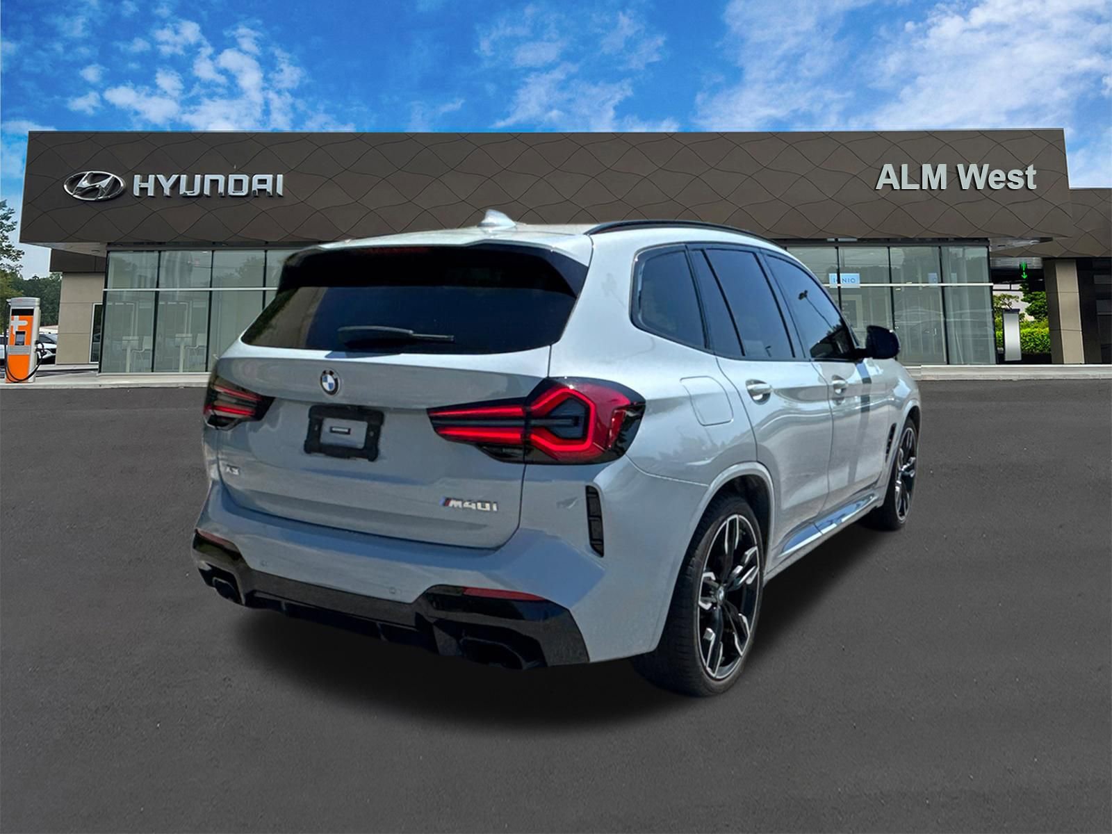 Used 2022 BMW X3 M40i AWD/4WD image 5