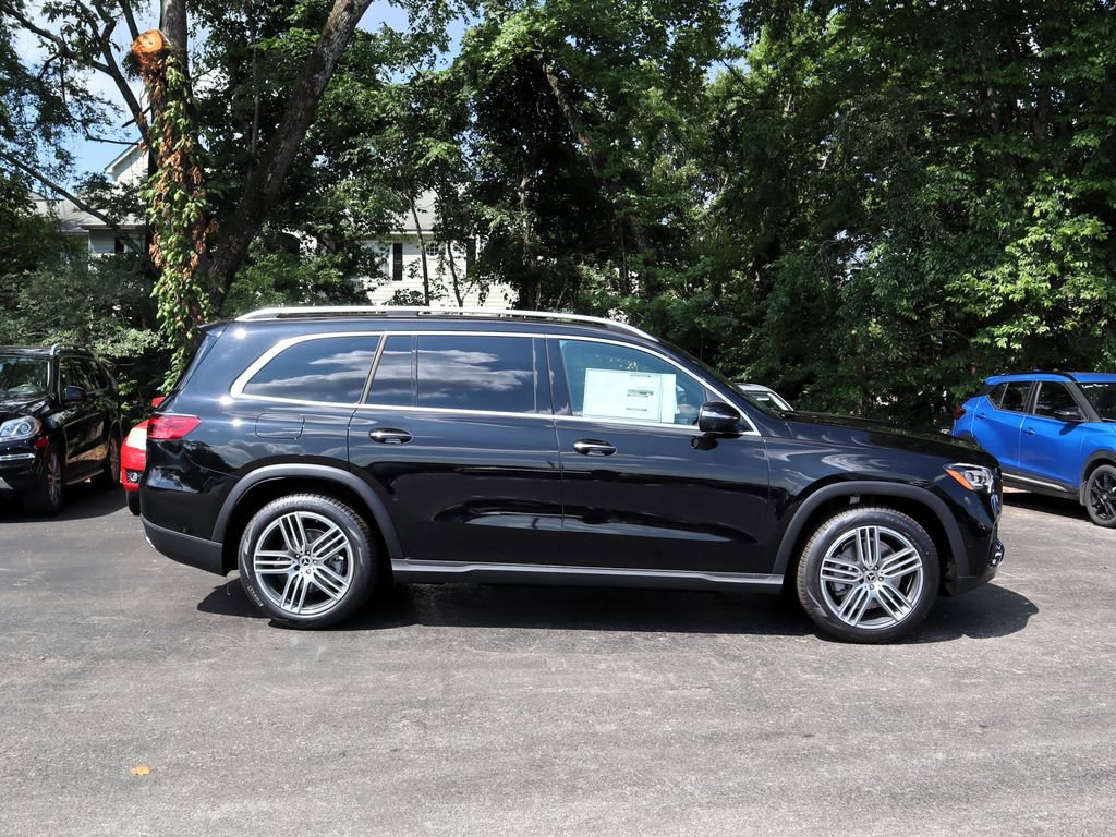 New 2025 Mercedes-Benz GLS 450 4MATIC image 2