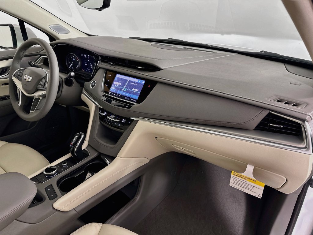 New 2026 Cadillac XT5 Premium Luxury w/ LPO, Floor Liner Package AWD/4WD image 37