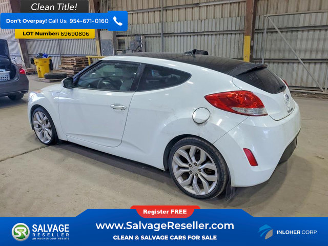 Used 2012 Hyundai Veloster w/ Style Pkg FWD image 3