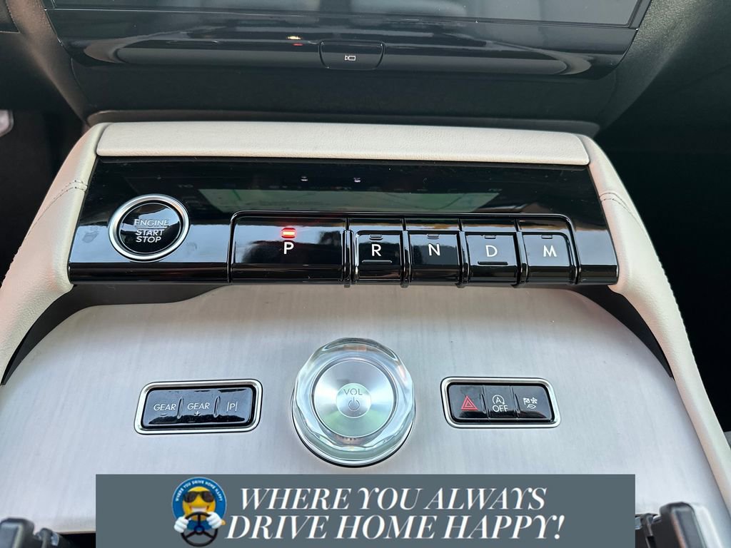 New 2026 Lincoln Navigator Premiere image 16