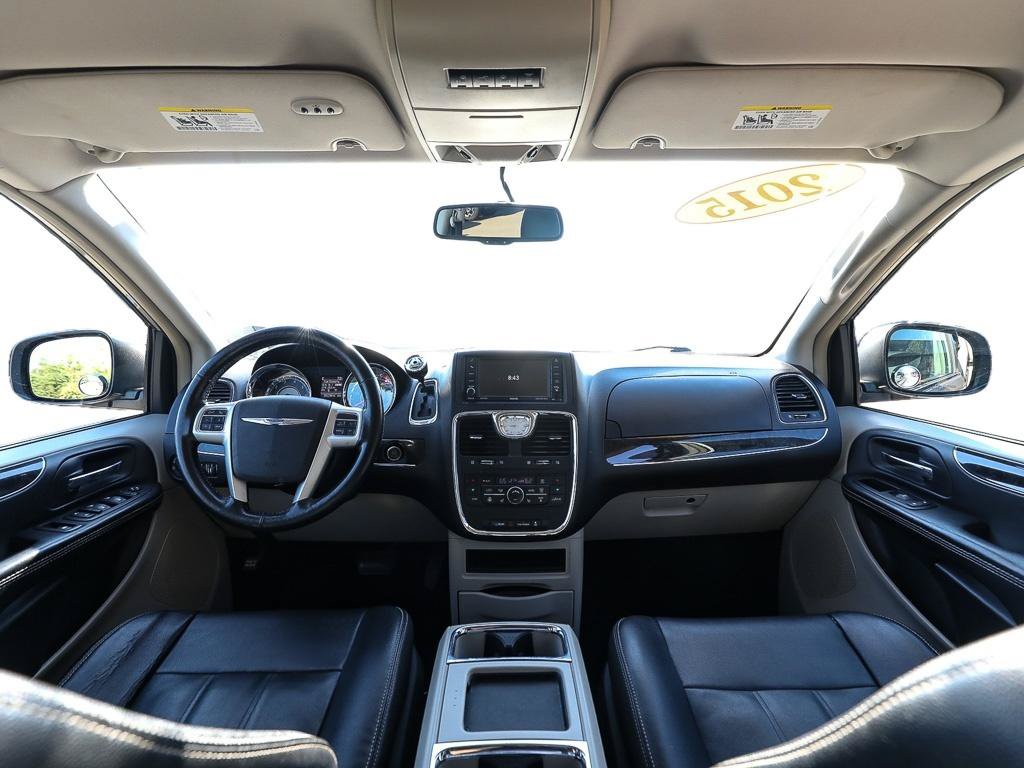 Used 2015 Chrysler Town & Country Touring w/ Driver Convenience Group FWD image 26