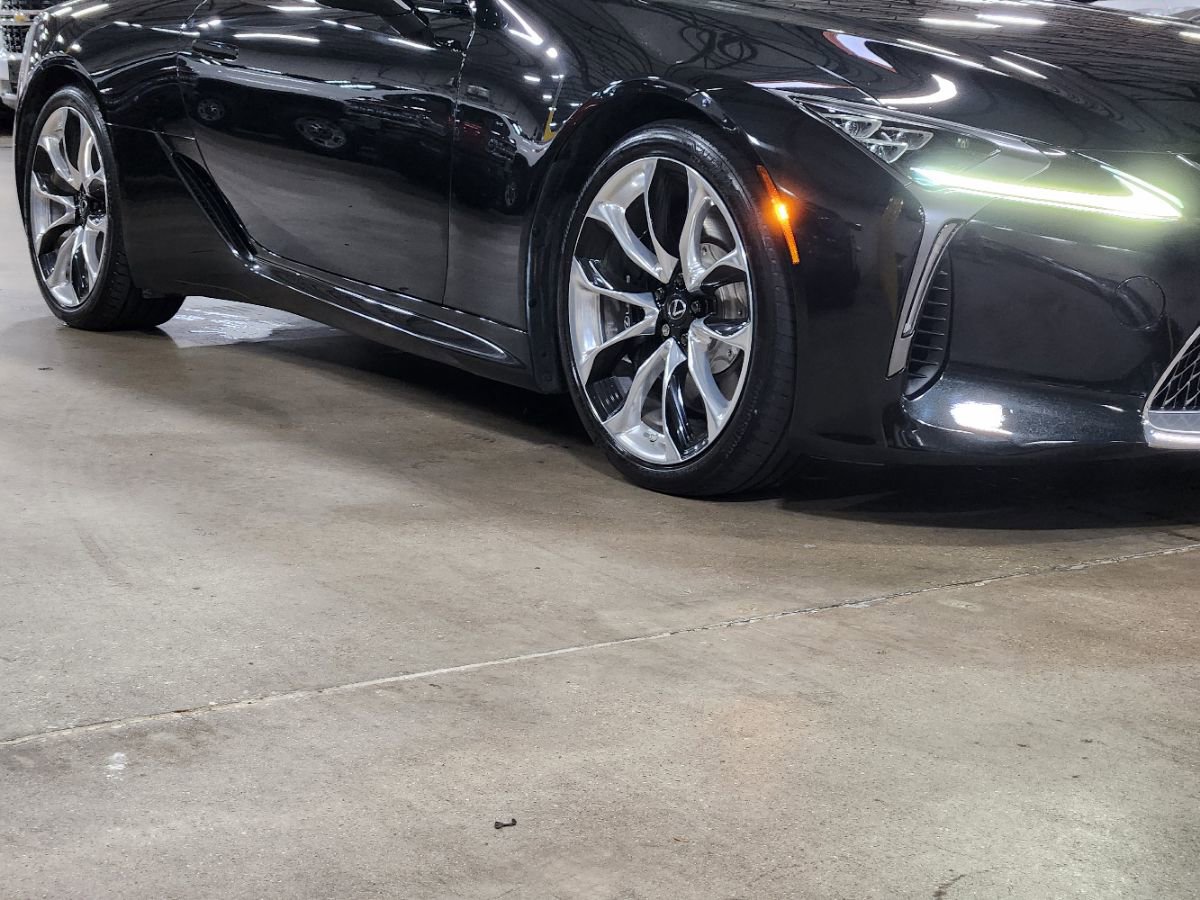 Used 2018 Lexus LC 500 Coupe w/ Sport Package image 16