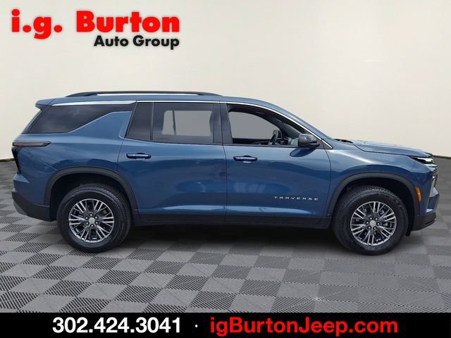 Used 2026 Chevrolet Traverse LT AWD/4WD image 7