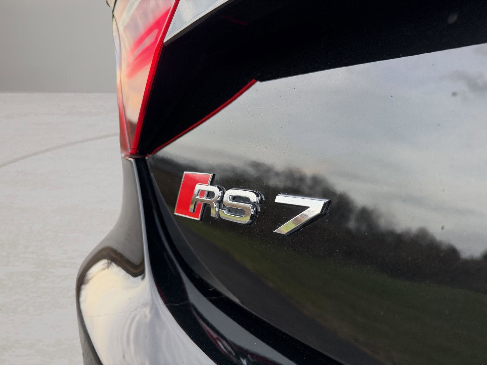 Used 2017 Audi RS 7 Prestige image 20