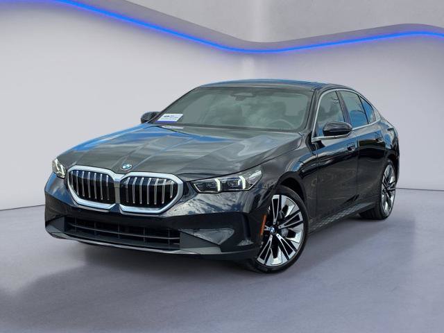Used 2026 BMW 540i xDrive AWD/4WD image 2