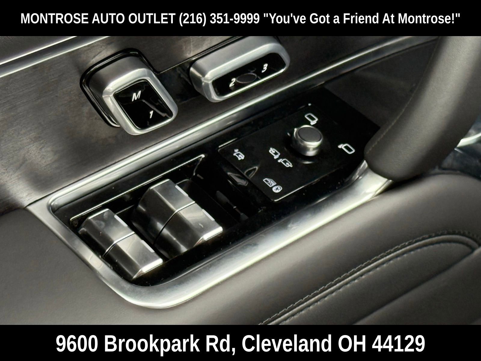 New 2025 Land Rover Range Rover SE image 35