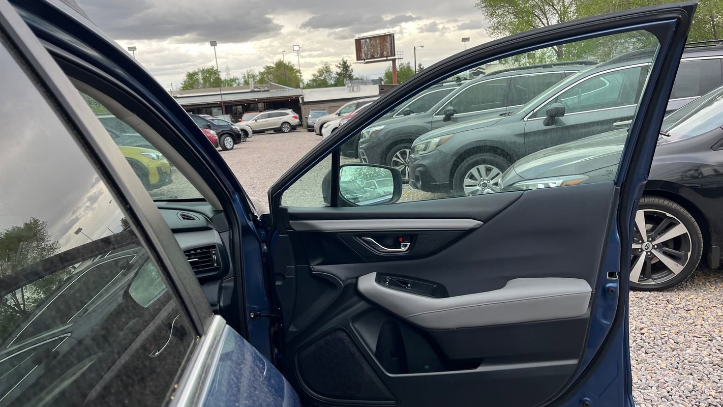Used 2022 Subaru Outback Premium image 11