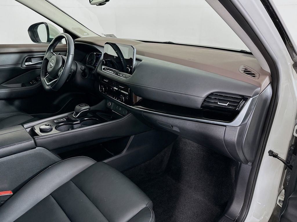 Certified 2023 Nissan Rogue SL w/ SL Premium Package AWD/4WD image 39