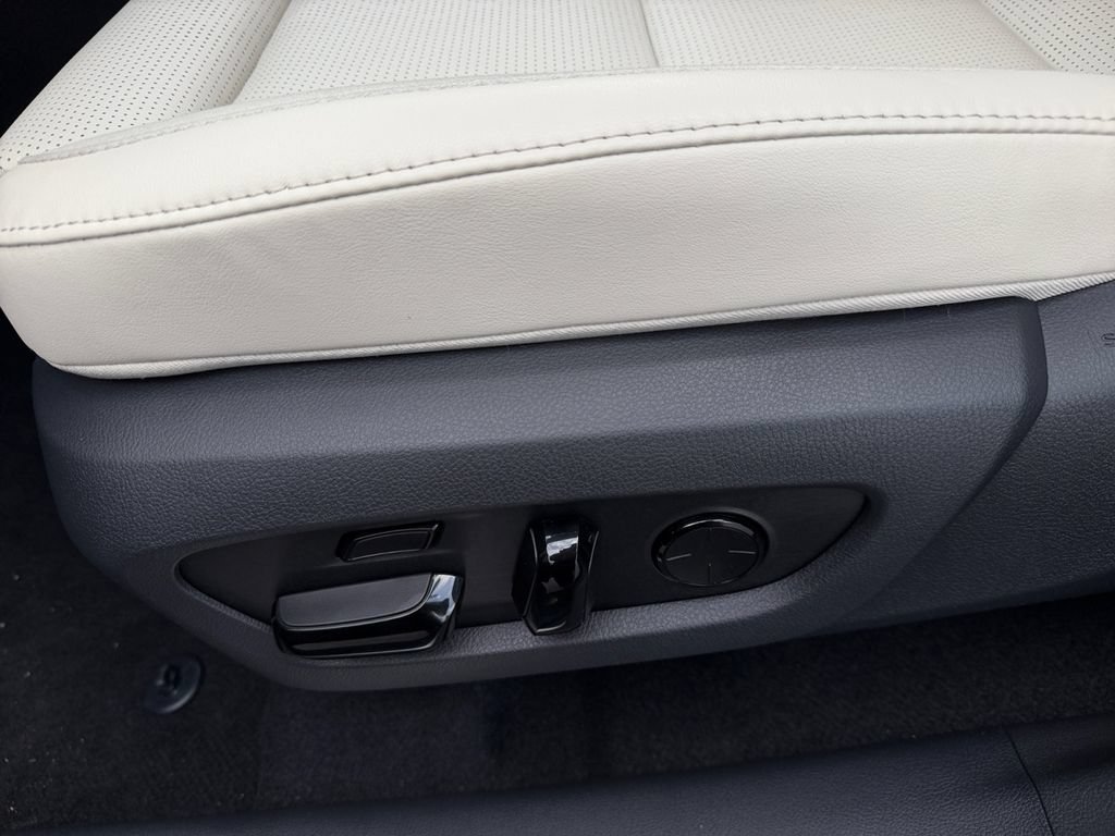 New 2026 Lexus RX 350 AWD w/ Convenience Package image 13