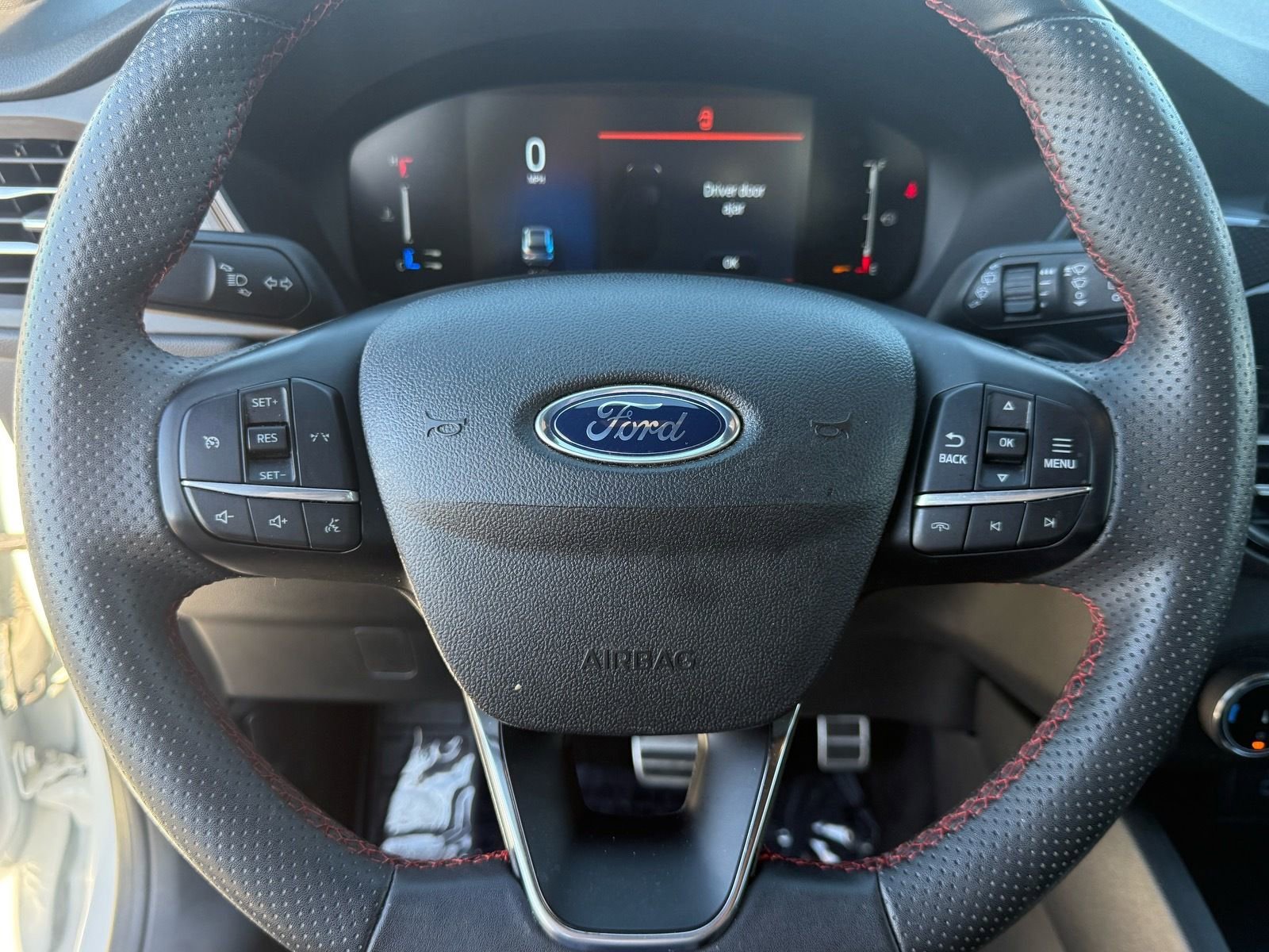 Used 2023 Ford Escape ST-Line image 16