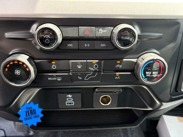 New 2026 Ford F350 4x4 Crew Cab DRW Super Duty image 16