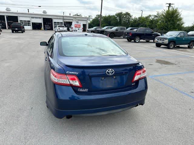 Used 2011 Toyota Camry SE w/ SE Extra-Value Pkg #1 FWD image 14