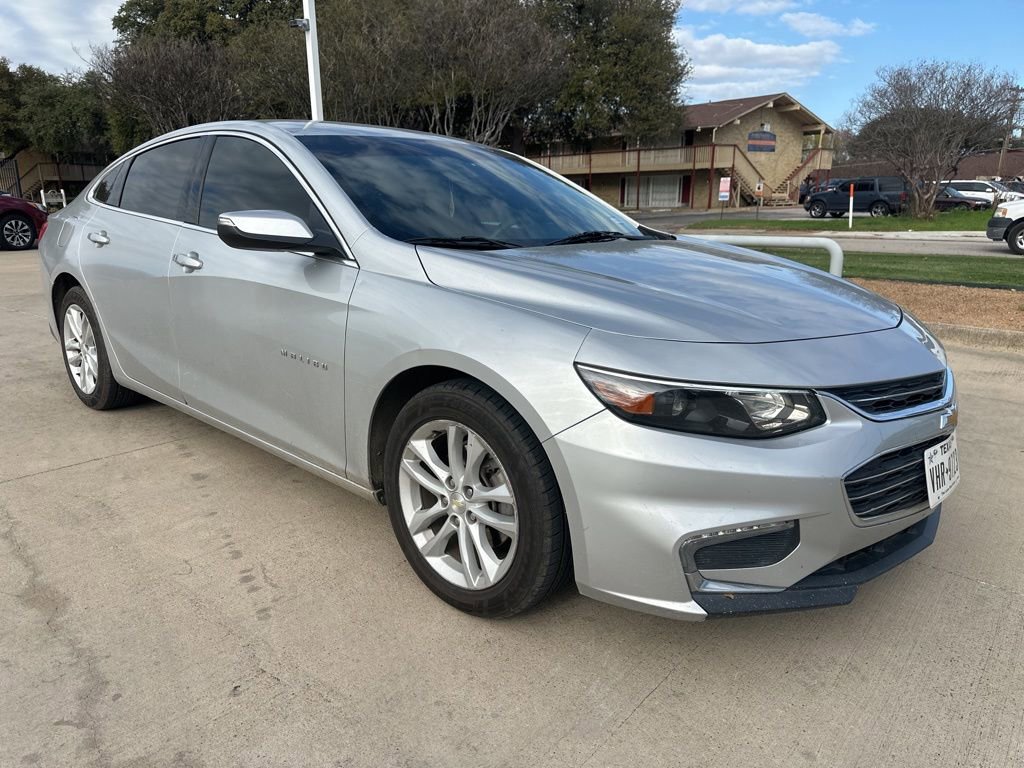 Used 2017 Chevrolet Malibu LT image 1